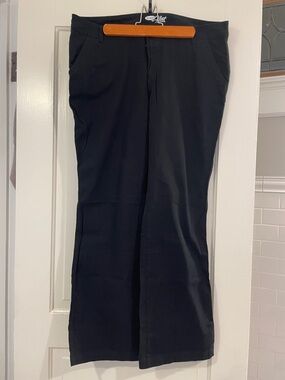 Old Navy Black Women's “Flirt” Straight-Leg Trousers